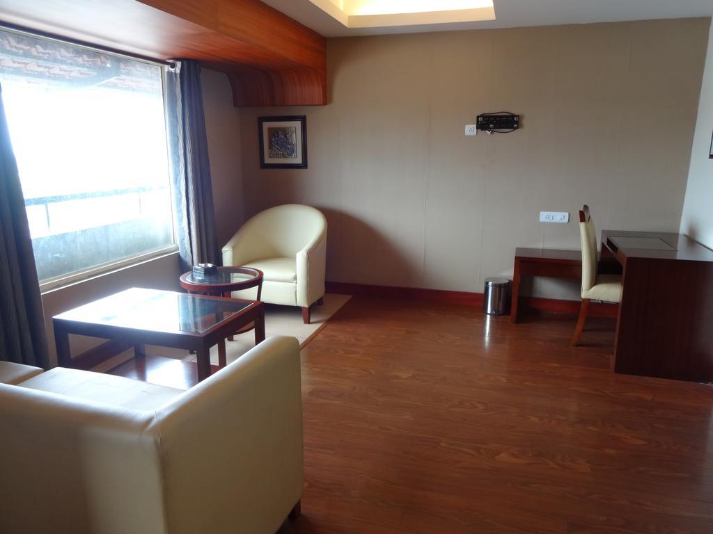 Paramount Tower Calecute Exterior foto